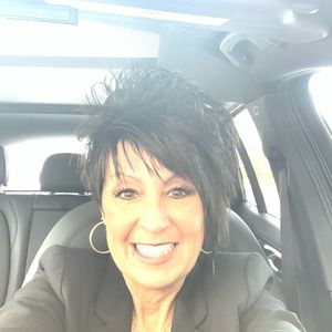 Meet your Posher, Sherry